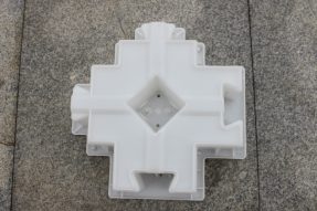 連鎖護坡磚塑料模具的簡介及用途